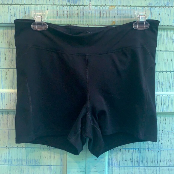 Old Navy Pants - Old Navy spandex shorts - short size L